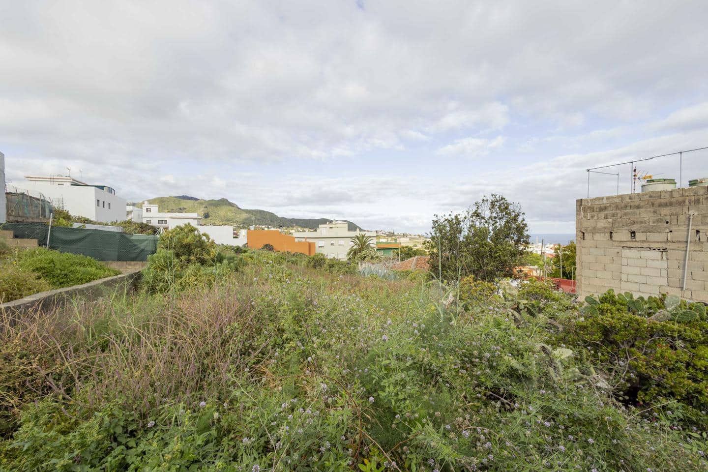 Grunde uden byggetilladelser til salg i San Cristobal de La Laguna - € 28.000 (Ref: 8973251)