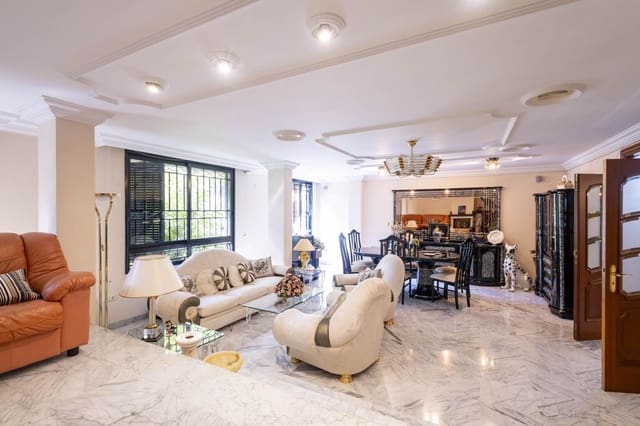 4 soveværelse Lejlighed til salg i Los Hoteles, Santa Cruz de Tenerife - € 599.750 (Ref: 9004427)