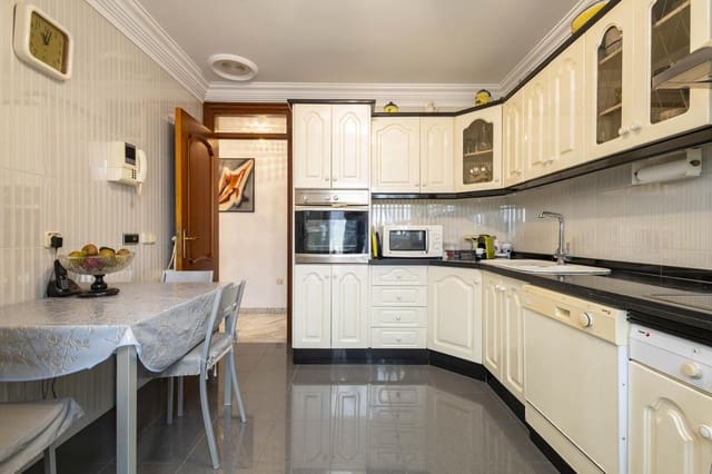 4 soverom Leilighet til salgs i Los Hoteles, Santa Cruz de Tenerife - € 539 750 (Ref: 9004427)