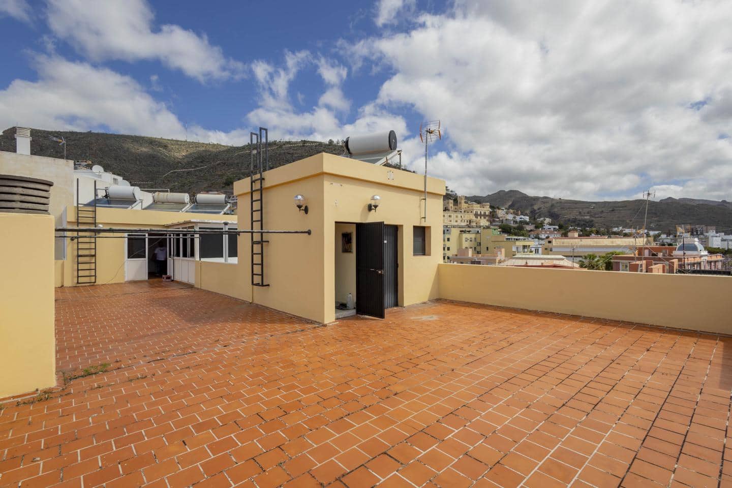 4 chambre Appartement à vendre à Santa Cruz de Tenerife - 539 750 € (Ref: 9004427)