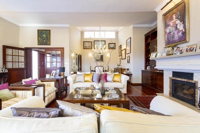 5 soveværelse Villa til salg i San Cristóbal de La Laguna - € 1.700.000 (Ref: 9025700)