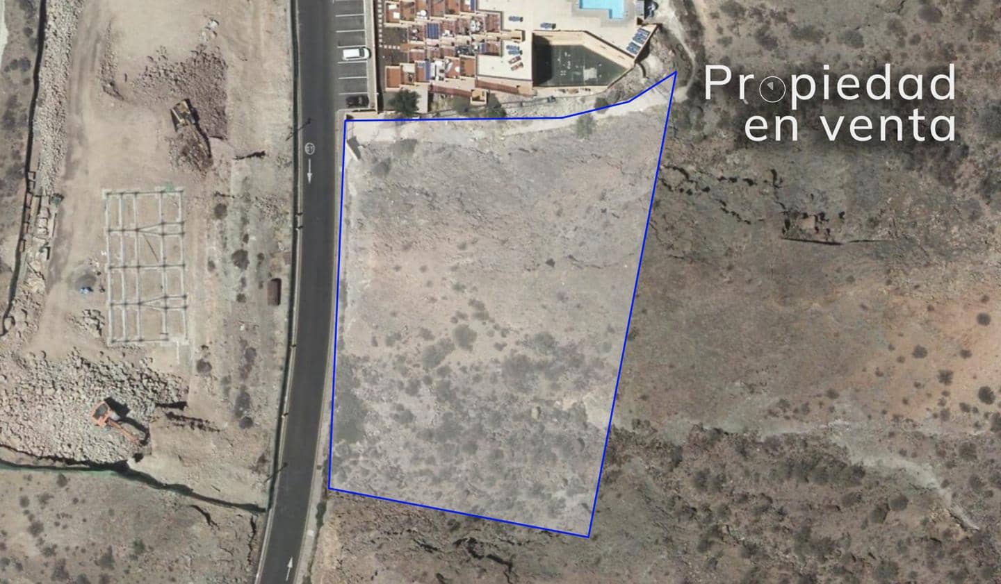 Grunde uden byggetilladelser til salg i Taurito - € 700.000 (Ref: 9041616)