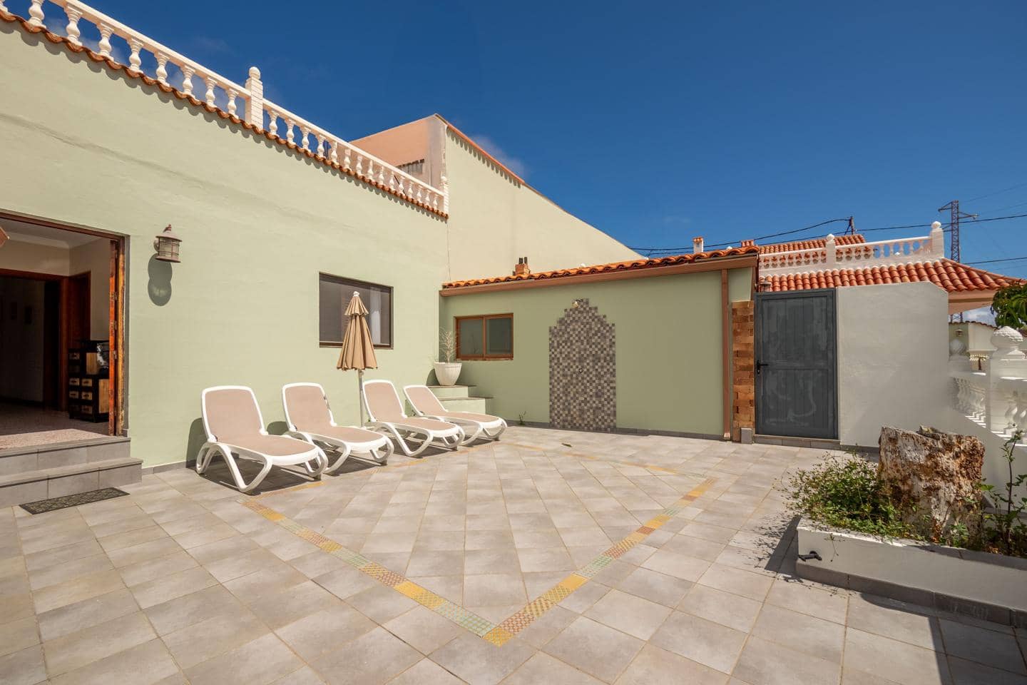 9 soveværelse Villa til salg i Moya - € 798.000 (Ref: 9066625)