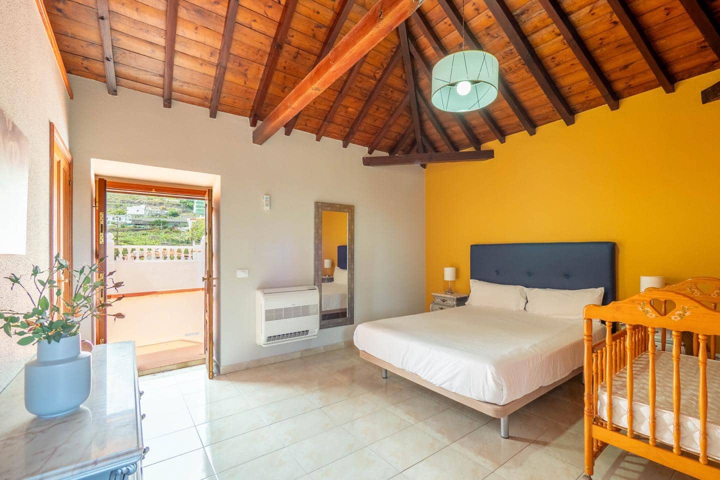 9 soveværelse Villa til salg i Moya - € 798.000 (Ref: 9066625)