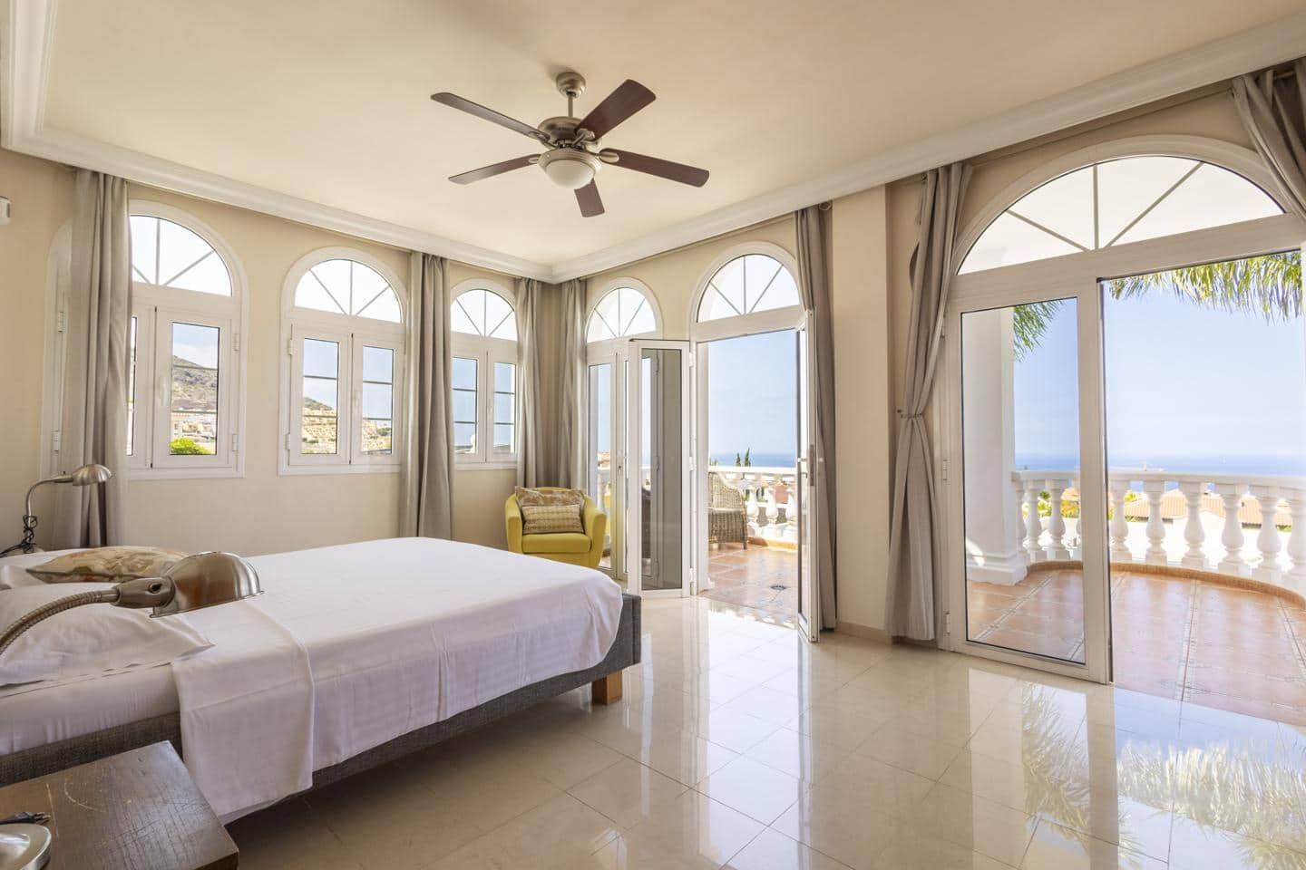 4 sovrum Villa till salu i Costa Adeje - 2 100 000 € (Ref: 9076918)