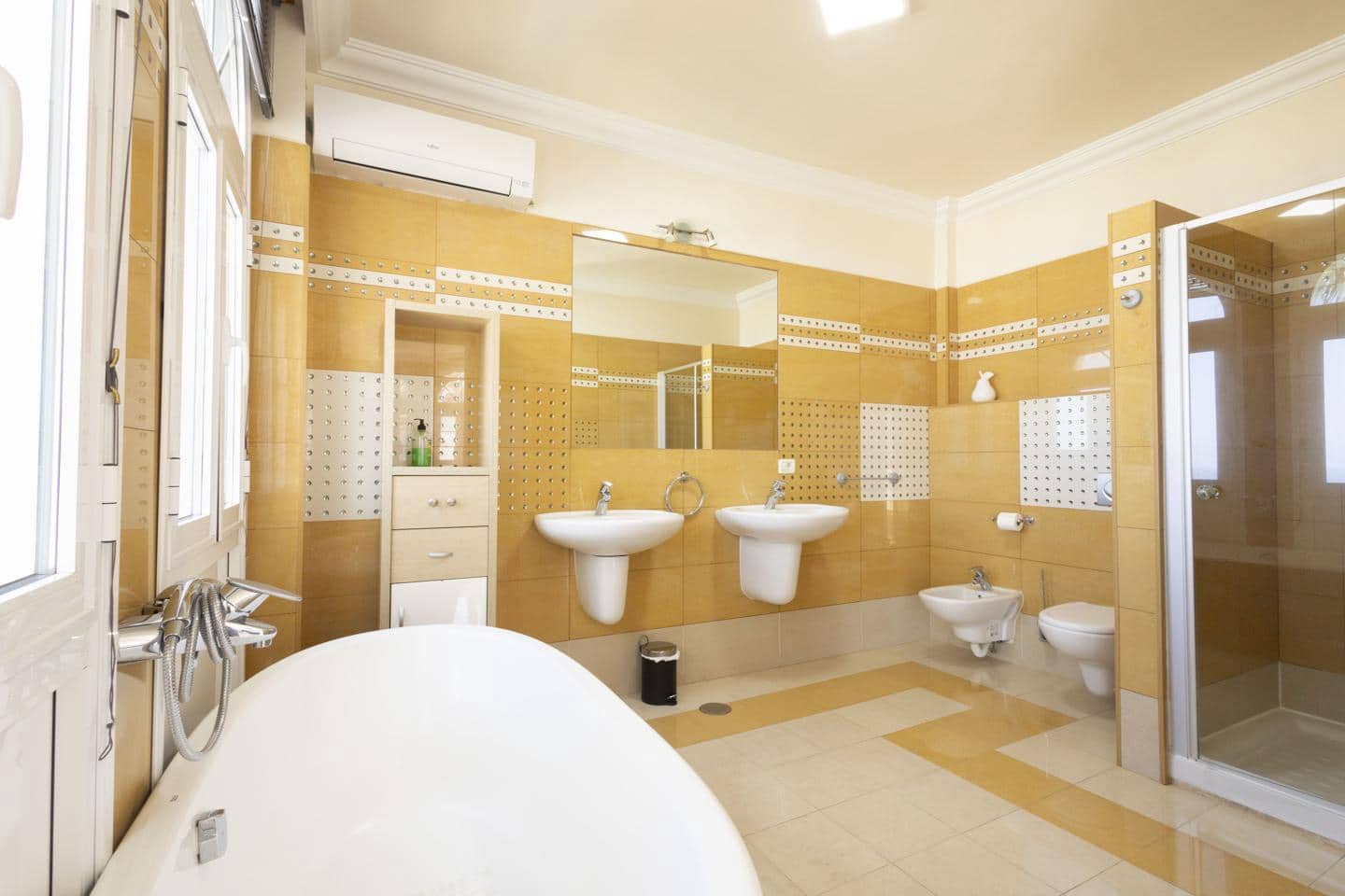 4 sovrum Villa till salu i Costa Adeje - 2 100 000 € (Ref: 9076918)