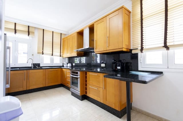 4 sypialnia Willa na sprzedaż w Playa de Fañabé Alto, Adeje - 2 100 000 € (Ref: 9076918)