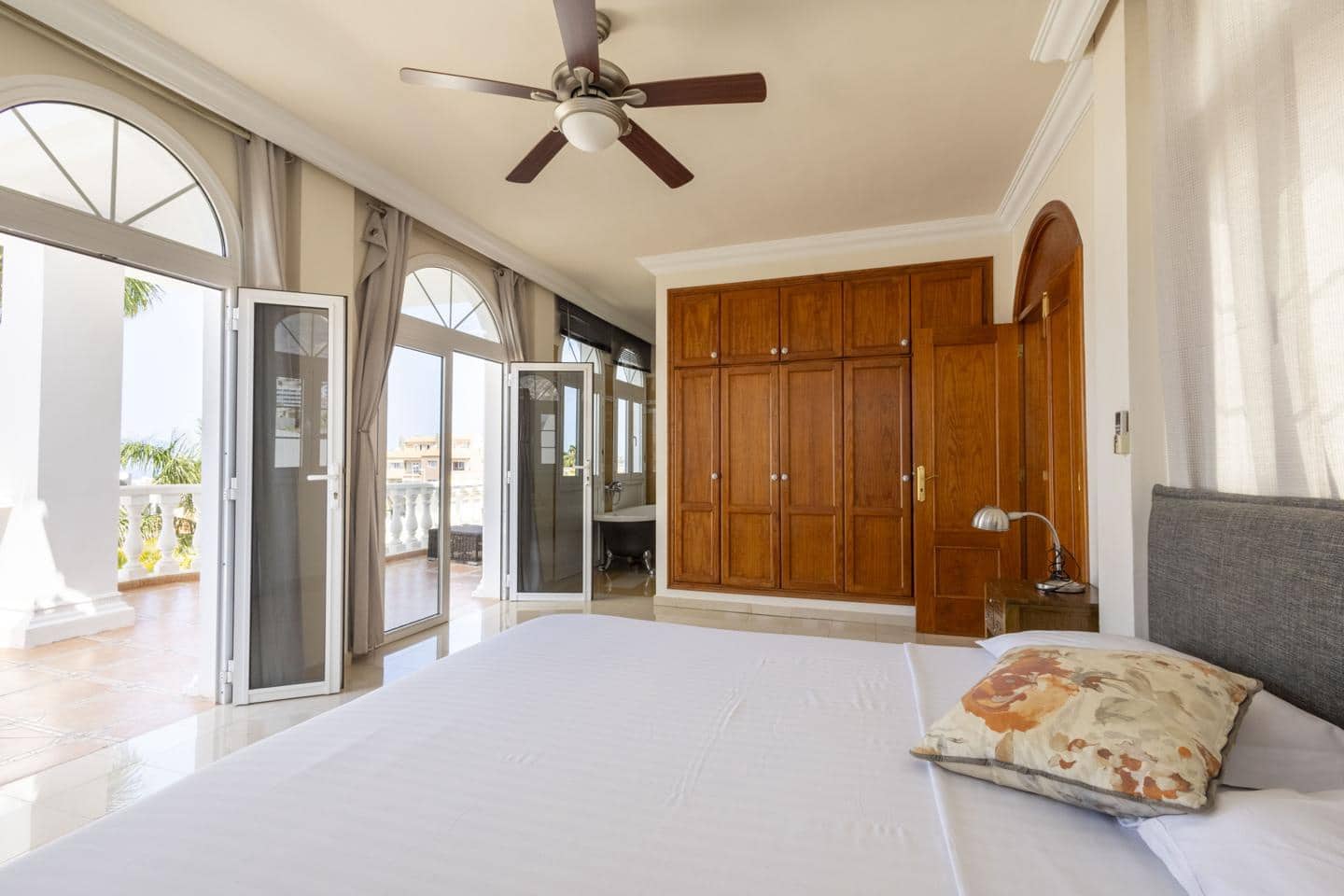 4 sovrum Villa till salu i Costa Adeje - 2 100 000 € (Ref: 9076918)