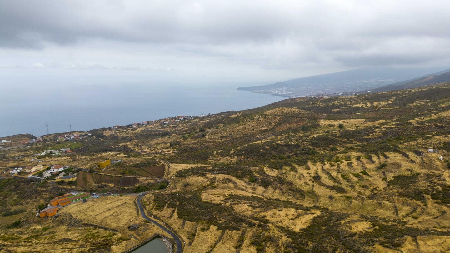 Grunde uden byggetilladelser til salg i El Rosario - € 69.000 (Ref: 9109305)