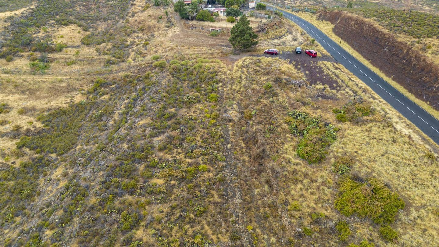 Grunde uden byggetilladelser til salg i El Rosario - € 69.000 (Ref: 9109305)