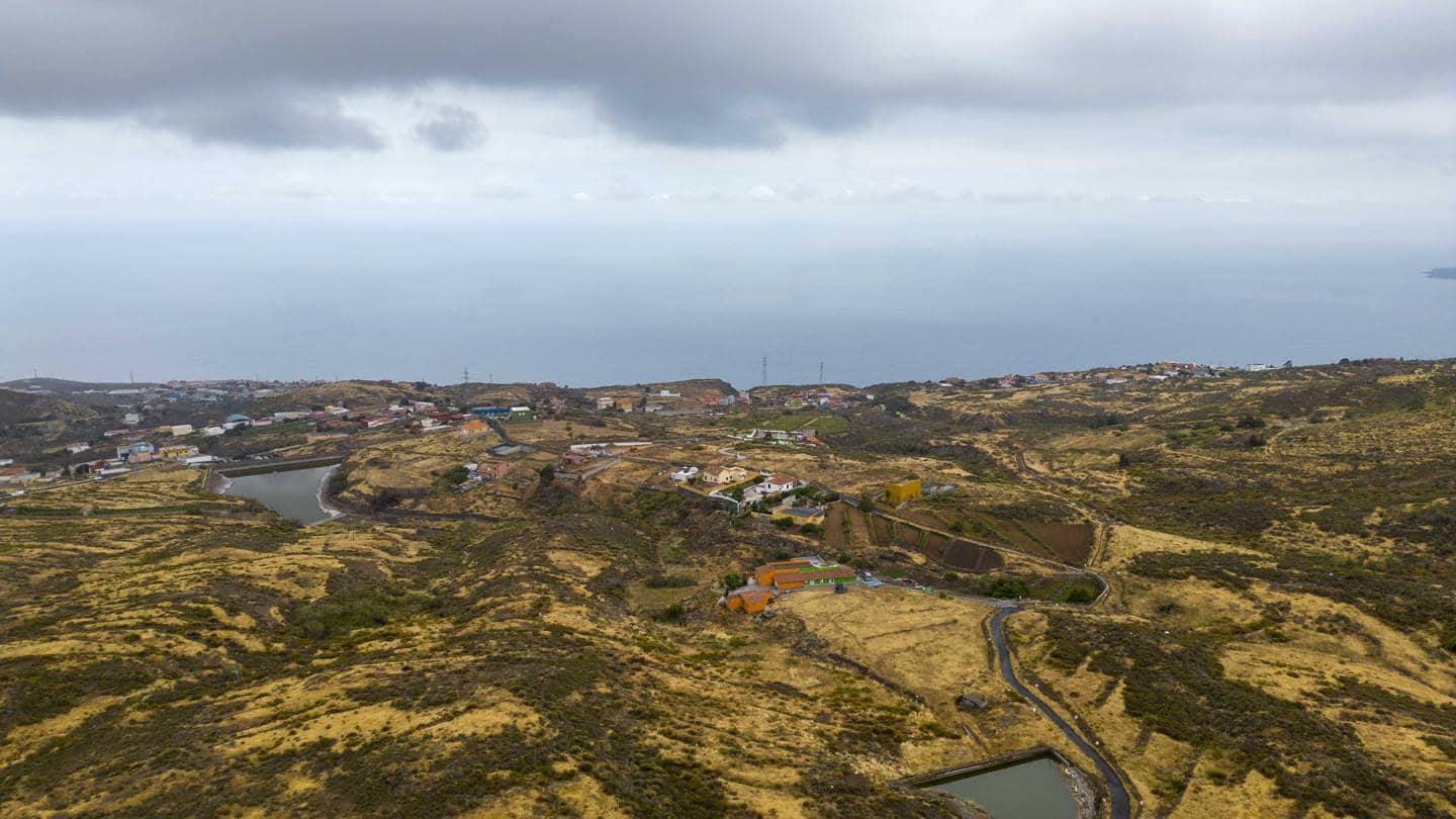 Grunde uden byggetilladelser til salg i El Rosario - € 69.000 (Ref: 9109305)