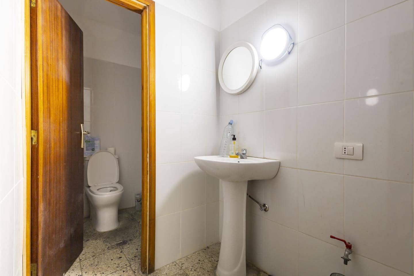 1 soverom Bedrift til salgs i Santa Cruz de Tenerife - € 700 000 (Ref: 9113121)