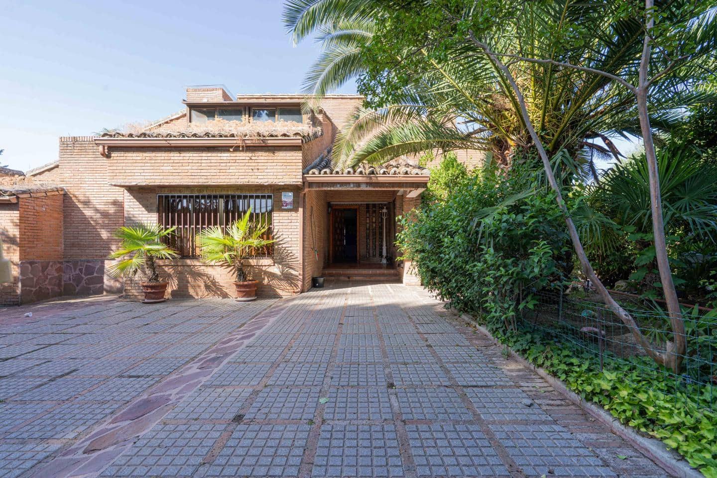 8 sypialnia Willa na sprzedaż w Boadilla del Monte z basenem - 1 250 000 € (Ref: 9121437)