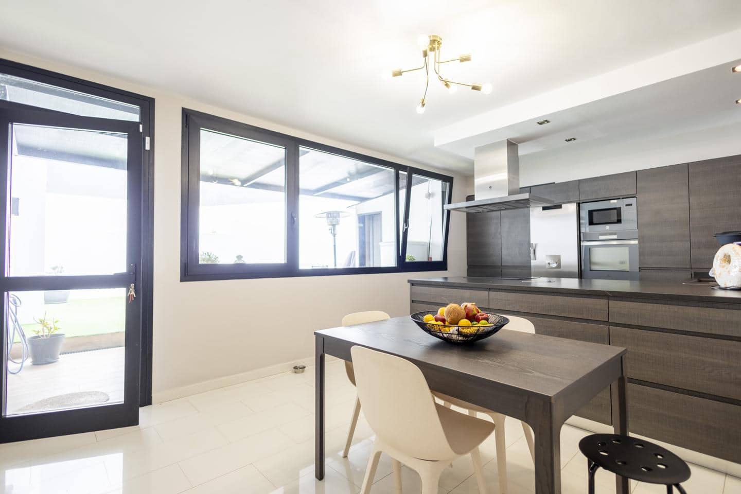 4 makuuhuone Huvila myytävänä paikassa San Miguel de Abona - 460 000 € (Ref: 9131863)