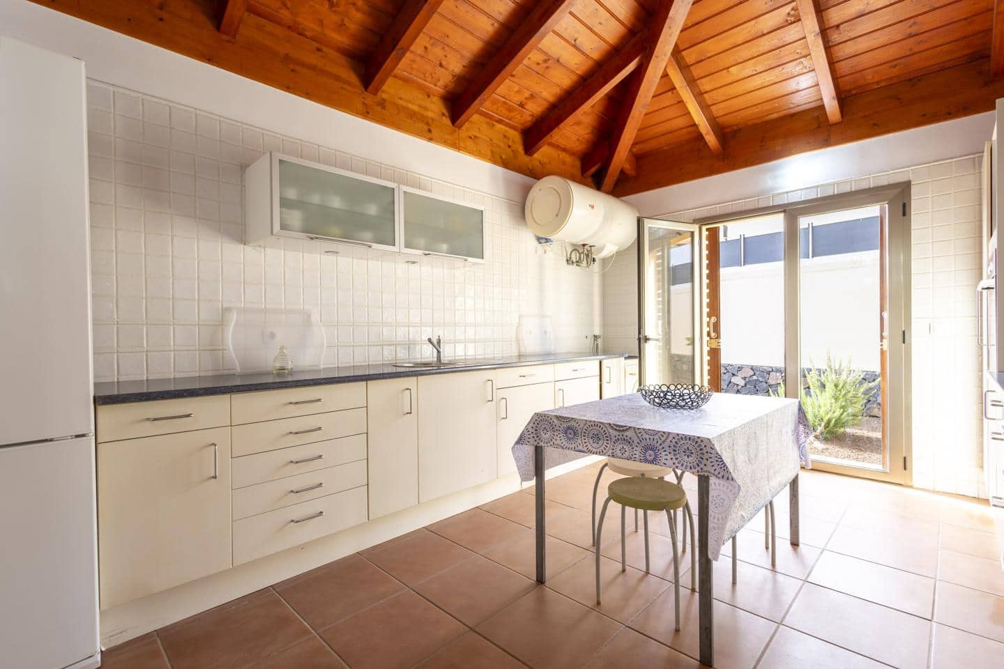 3 slaapkamer Villa te koop in Tacoronte met zwembad - € 695.000 (Ref: 9144040)