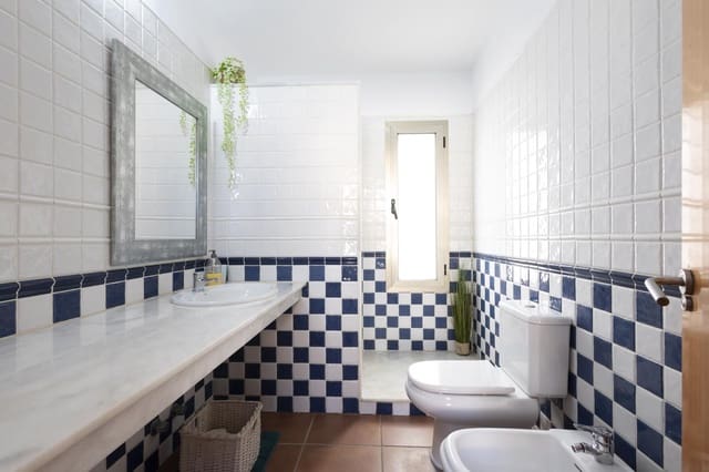 3 quarto Moradia para venda em Tacoronte com piscina - 695 000 € (Ref: 9144040)