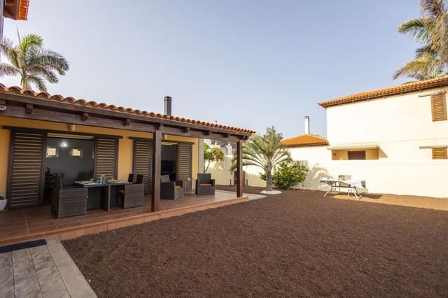 3 quarto Moradia para venda em Tacoronte com piscina - 695 000 € (Ref: 9144040)