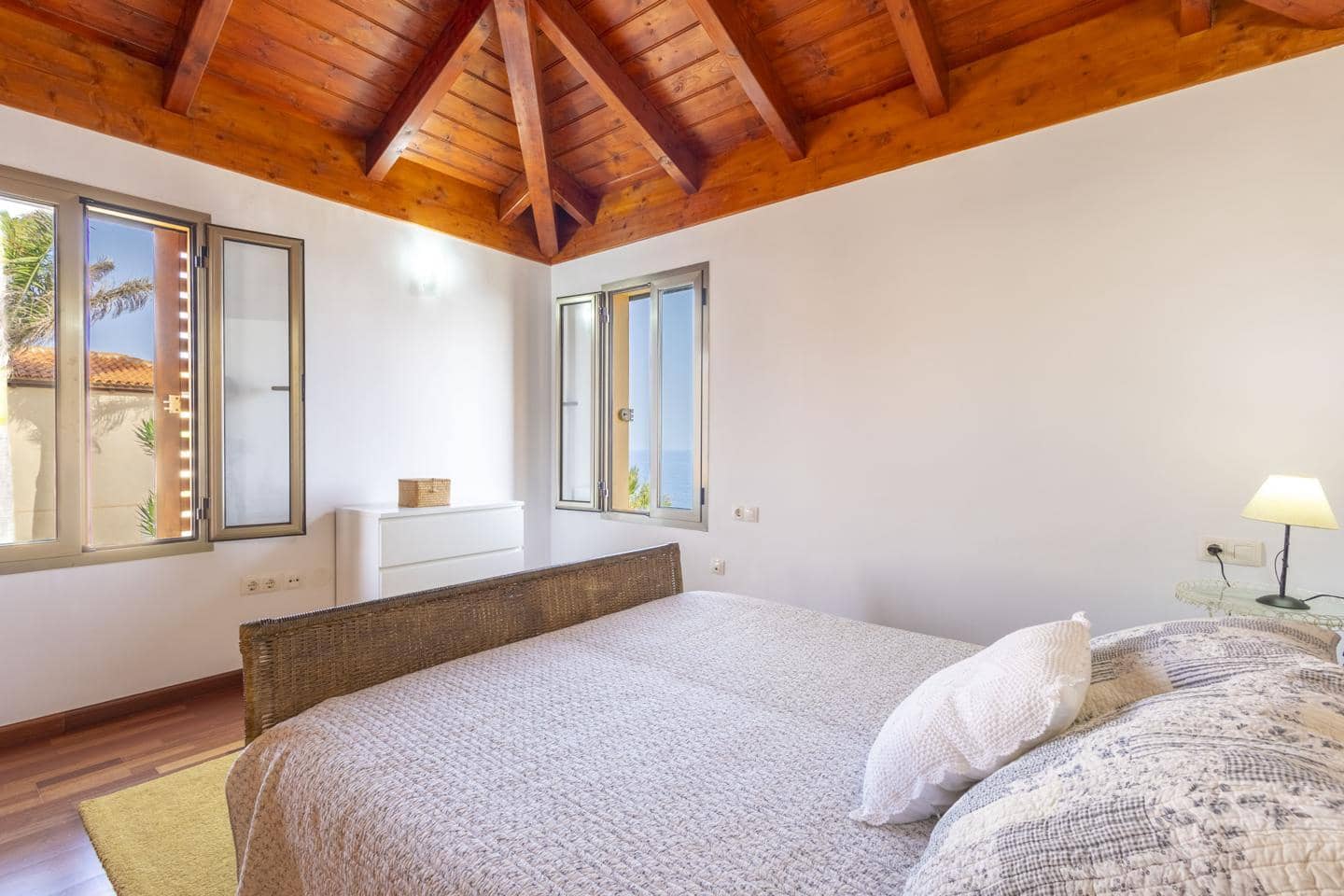 3 slaapkamer Villa te koop in Tacoronte met zwembad - € 695.000 (Ref: 9144040)