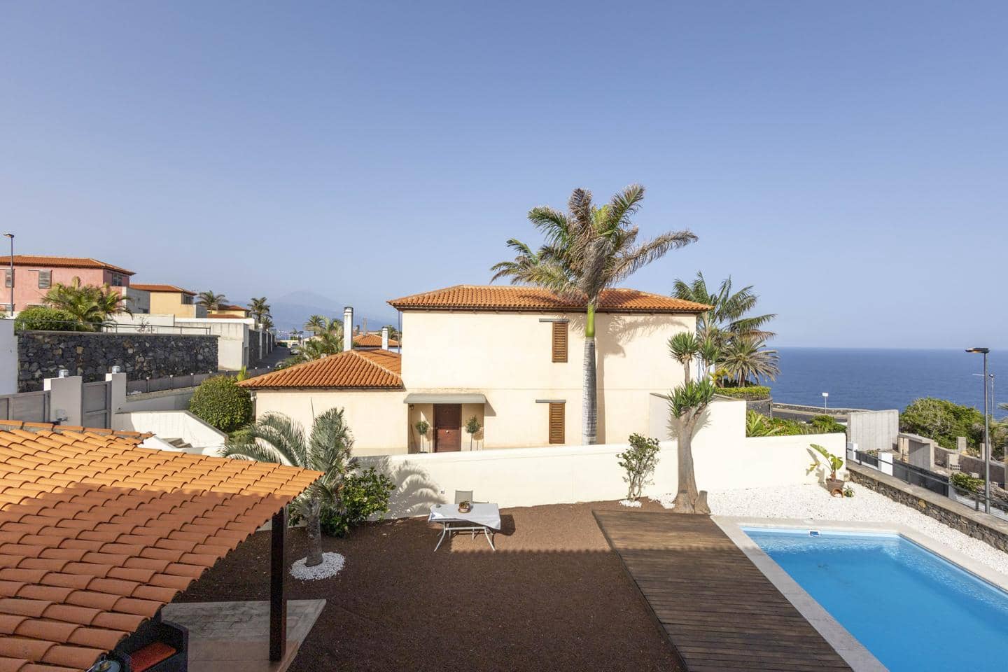 3 slaapkamer Villa te koop in Tacoronte met zwembad - € 695.000 (Ref: 9144040)