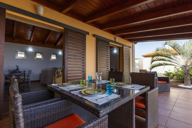 3 quarto Moradia para venda em Tacoronte com piscina - 695 000 € (Ref: 9144040)