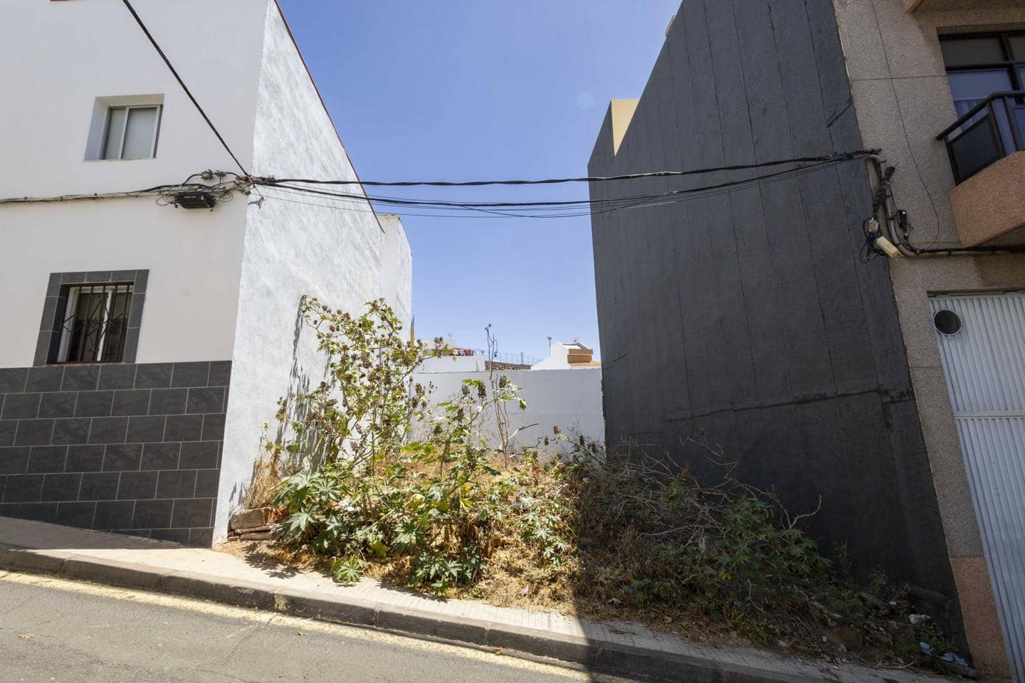 Grunde uden byggetilladelser til salg i San Cristobal de La Laguna - € 47.750 (Ref: 9163000)