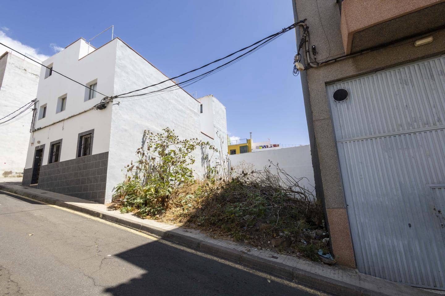 Grunde uden byggetilladelser til salg i San Cristobal de La Laguna - € 47.750 (Ref: 9163000)