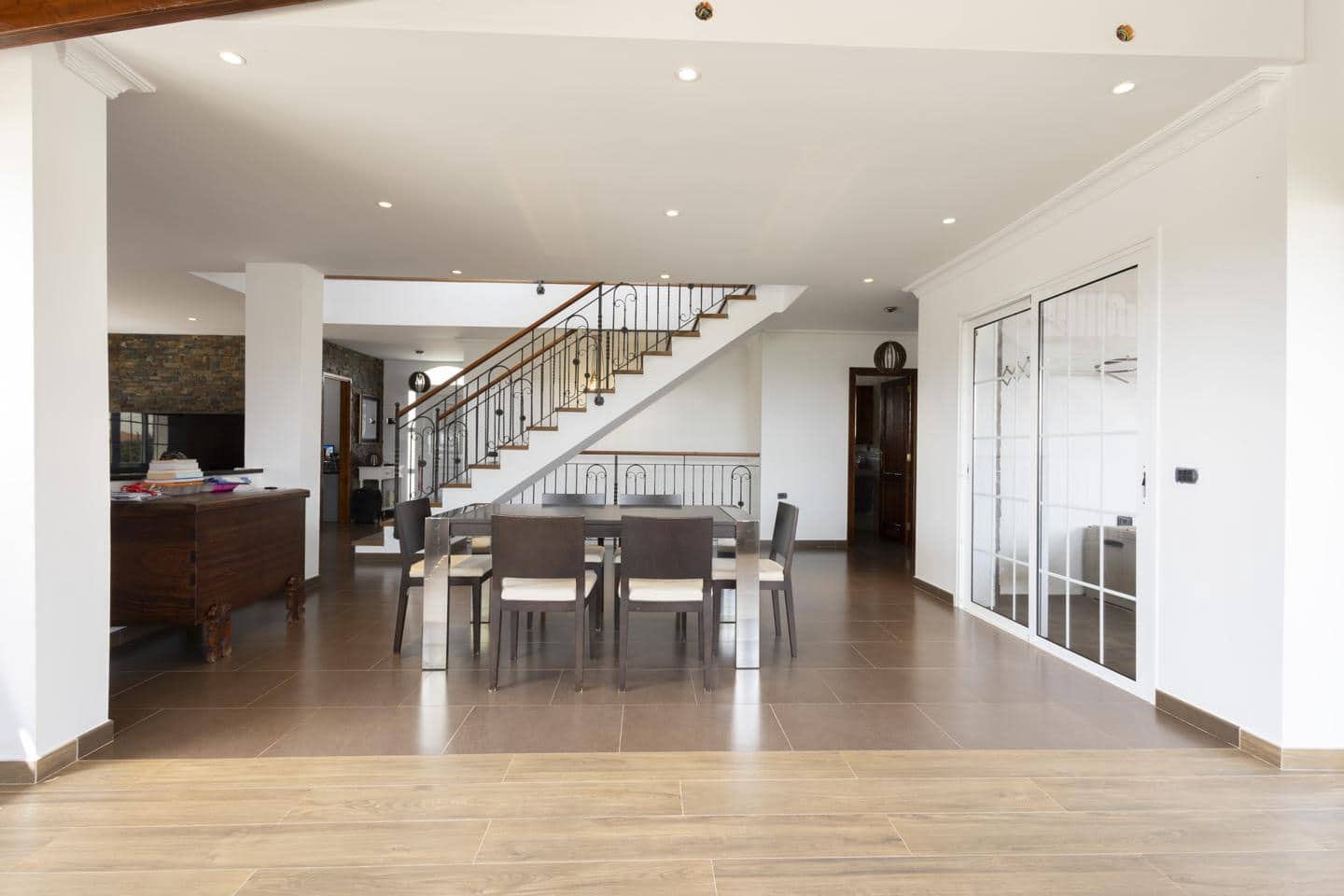 4 soveværelse Villa til salg i Candelaria med swimmingpool - € 849.000 (Ref: 9175548)