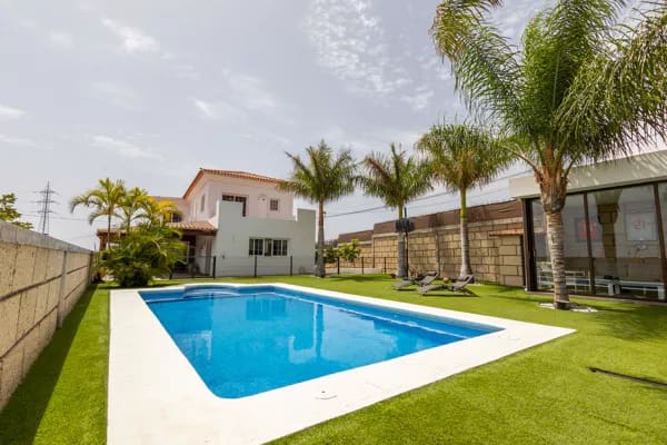 4 slaapkamer Villa te koop in Candelaria met zwembad - € 849.000 (Ref: 9175548)