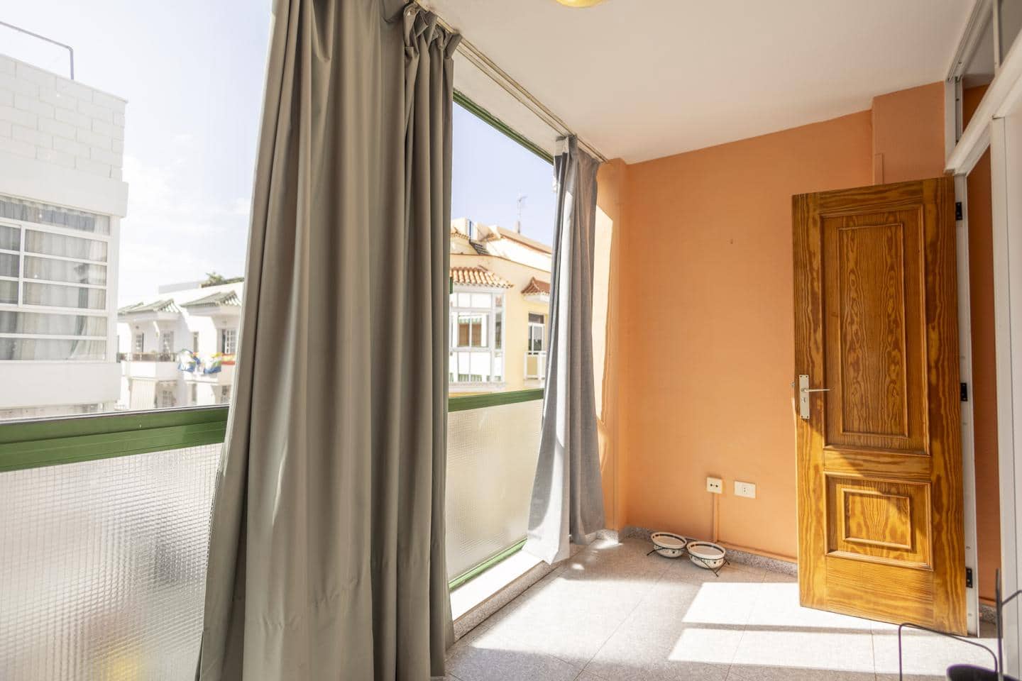 Piso de 2 habitaciones en Playa San Juan en venta - 260.000 € (Ref: 9192813)