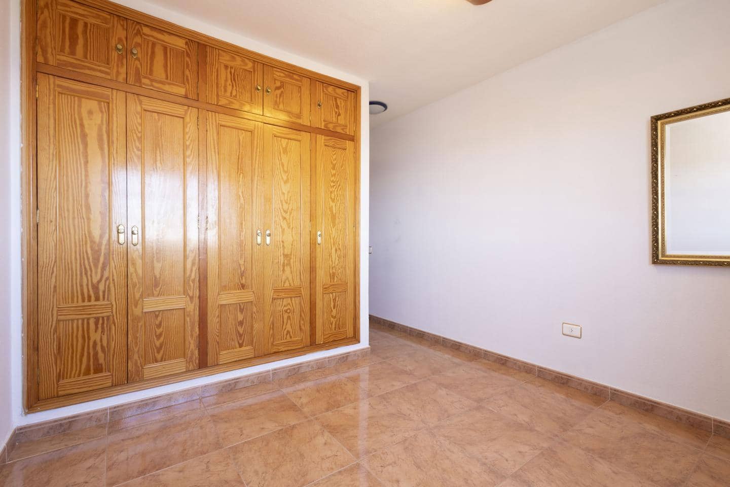 4 Zimmer Villa zu verkaufen in Candelaria mit Pool - 680.000 € (Ref: 9197142)