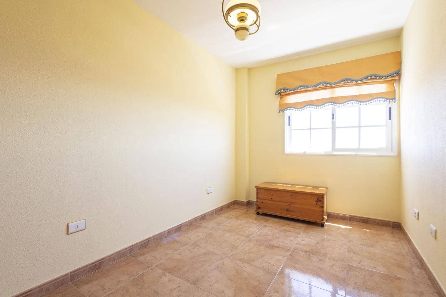 4 Zimmer Villa zu verkaufen in Candelaria mit Pool - 680.000 € (Ref: 9197142)