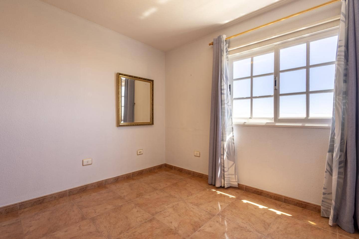 4 Zimmer Villa zu verkaufen in Candelaria mit Pool - 680.000 € (Ref: 9197142)