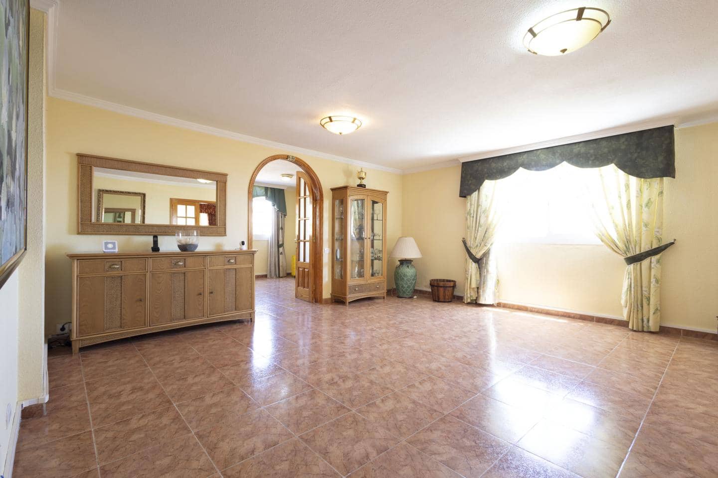 4 Zimmer Villa zu verkaufen in Candelaria mit Pool - 680.000 € (Ref: 9197142)