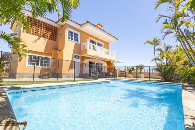 4 soveværelse Villa til salg i Candelaria med swimmingpool - € 680.000 (Ref: 9197142)