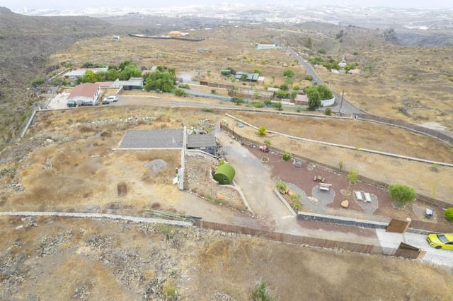 Teren niezagospodarowany na sprzedaż w Tijoco Alto, Adeje - 699 900 € (Ref: 9245440)