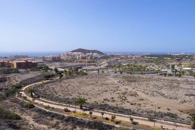 Grond te koop in Los Cristianos, Arona - € 2.500.000 (Ref: 9253966)