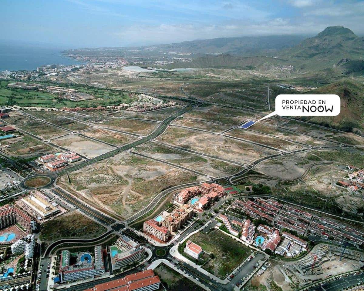 Grunde uden byggetilladelser til salg i Arona - € 2.500.000 (Ref: 9253966)