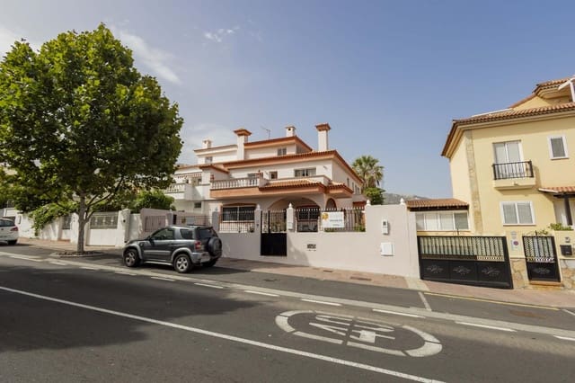 6 slaapkamer Villa te koop in Los Realejos - € 633.000 (Ref: 9255878)