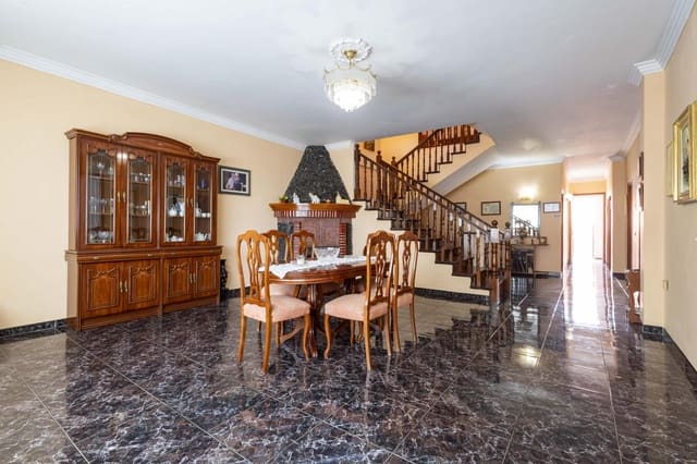 6 slaapkamer Villa te koop in Los Realejos - € 633.000 (Ref: 9255878)