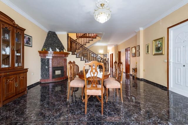 6 slaapkamer Villa te koop in Los Realejos - € 633.000 (Ref: 9255878)