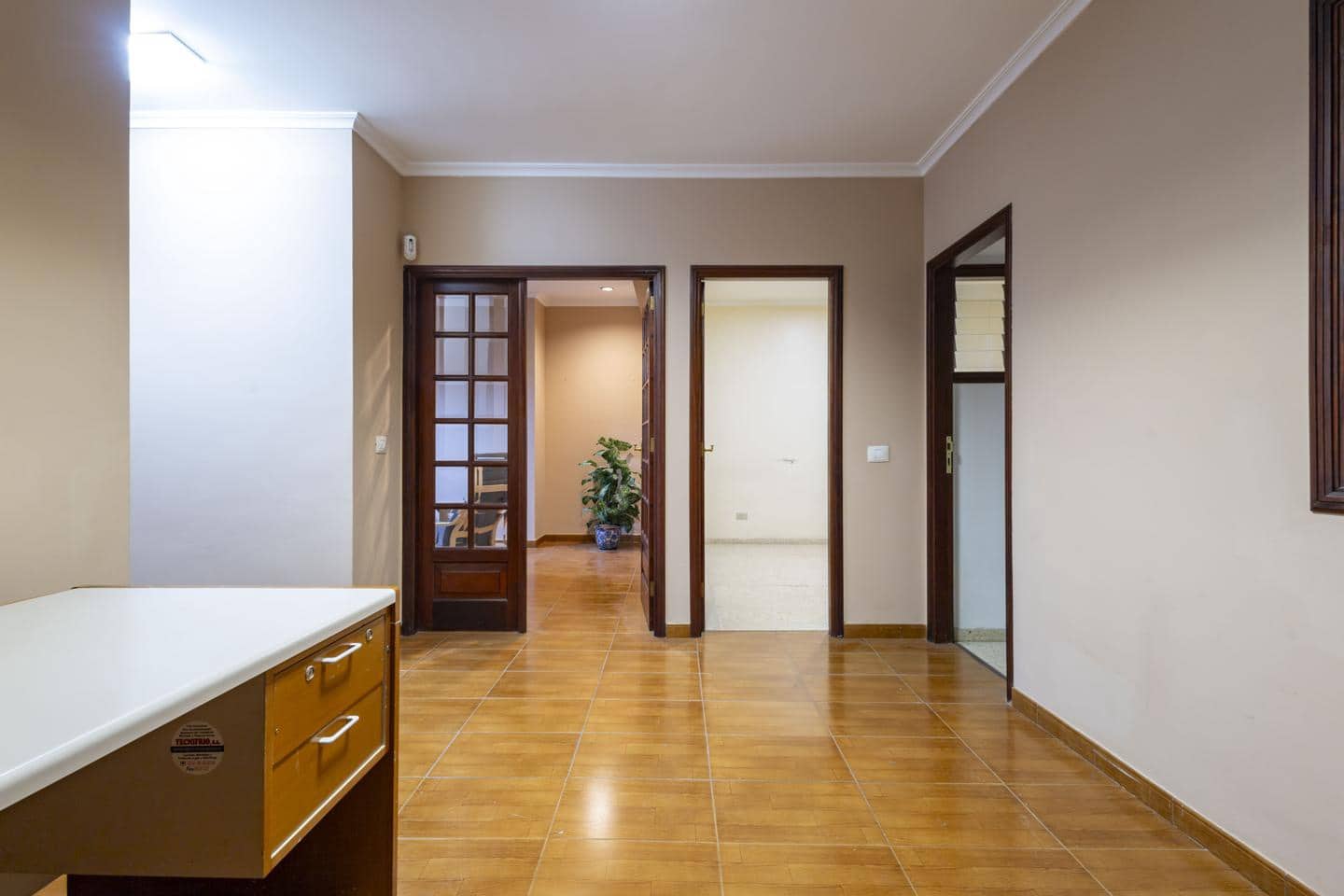 1 slaapkamer Kantoor te koop in Santa Cruz de Tenerife - € 399.950 (Ref: 9289397)