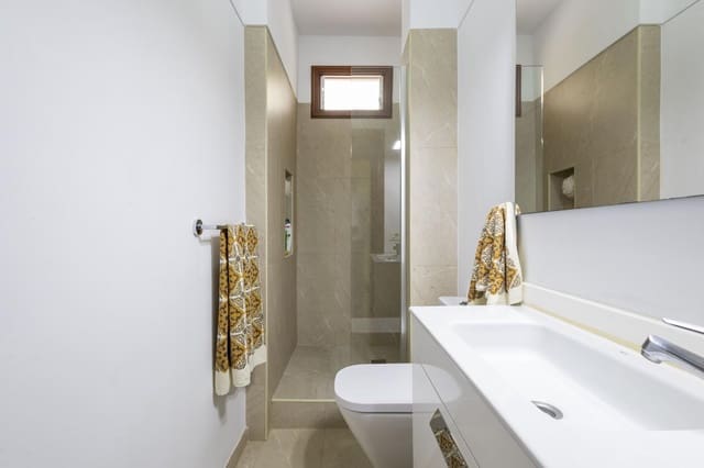 4 bedroom Flat for sale in Ifara, Santa Cruz de Tenerife - € 329,500 (Ref: 9296095)