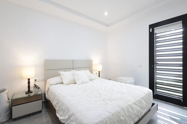 4 soveværelse Villa til salg i La Caldera, Adeje - € 1.450.000 (Ref: 9319570)