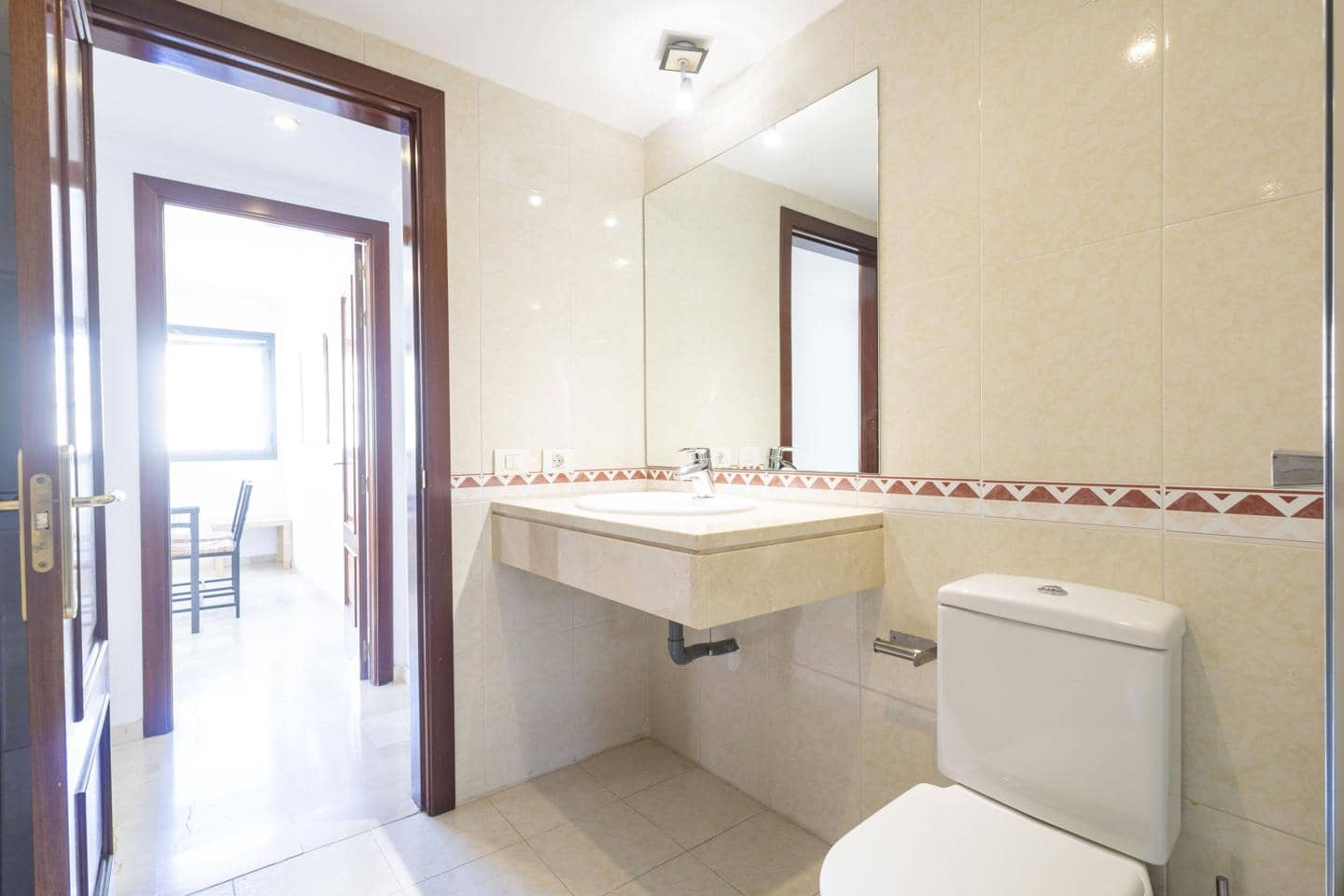 Piso de 1 habitación en Santa Cruz de Tenerife en venta con garaje - 415.000 € (Ref: 9331339)