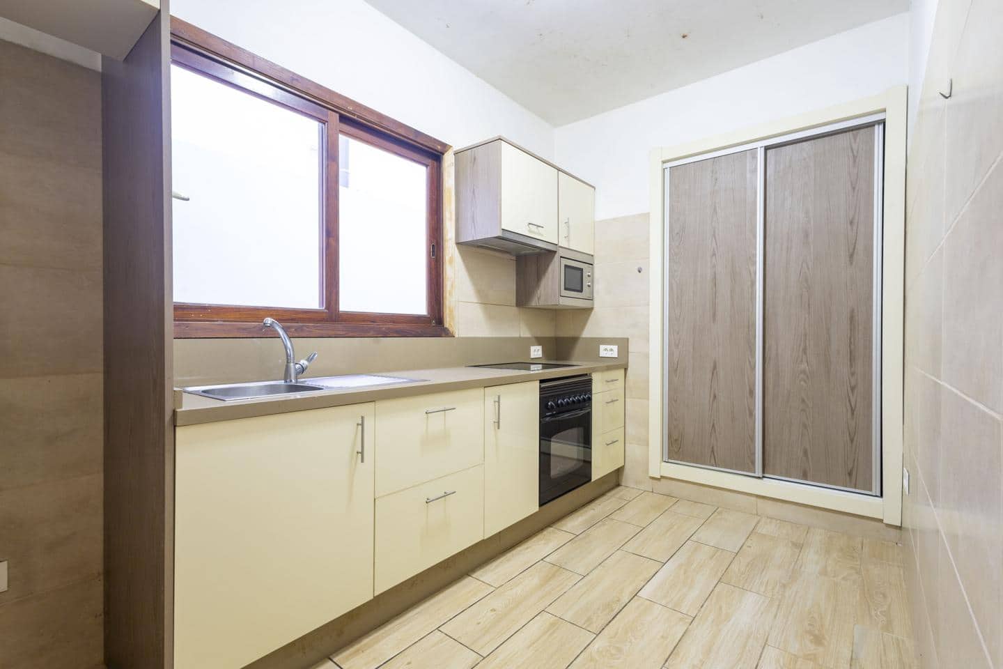 4 quarto Apartamento para venda em Santa Cruz de Tenerife - 279 000 € (Ref: 9354156)