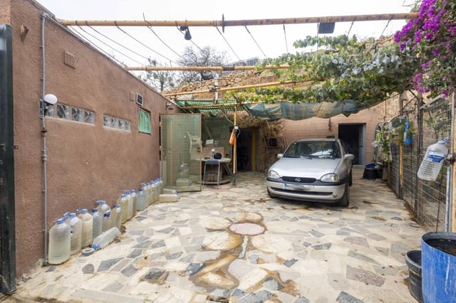 Undeveloped Land for sale in Arico - € 98,000 (Ref: 9363364)