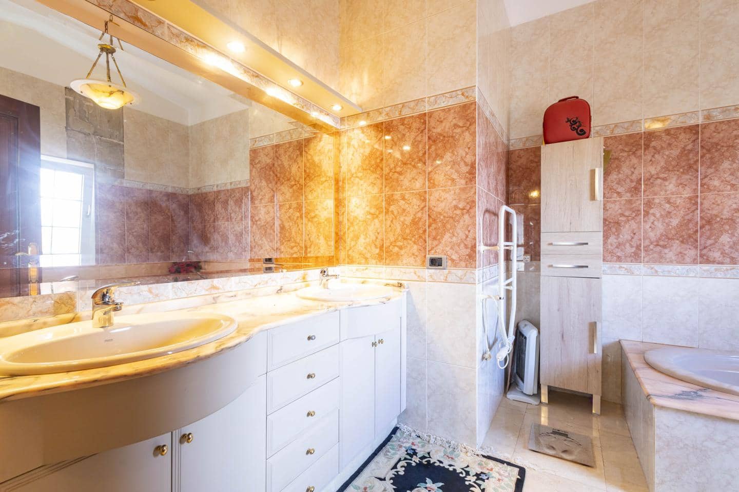 6 quarto Moradia para venda em San Cristobal de La Laguna - 699 000 € (Ref: 9363366)