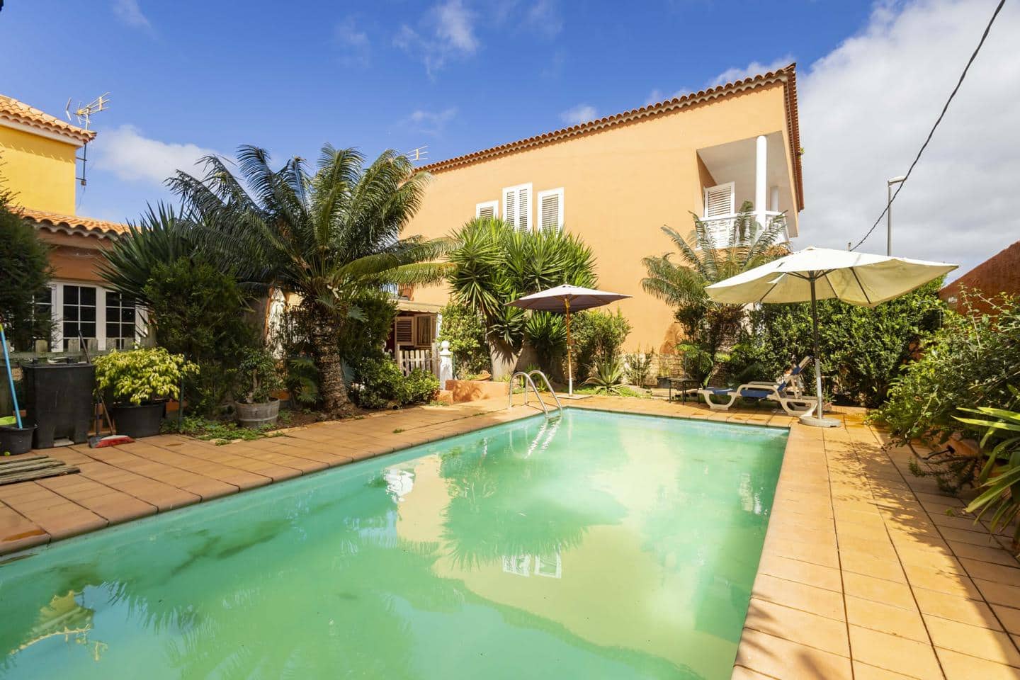 6 bedroom Villa for sale in San Cristobal de La Laguna - € 615,000 (Ref: 9363366)