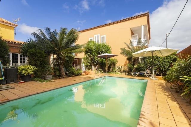 6 makuuhuone Huvila myytävänä paikassa San Cristóbal de La Laguna - 615 000 € (Ref: 9363366)