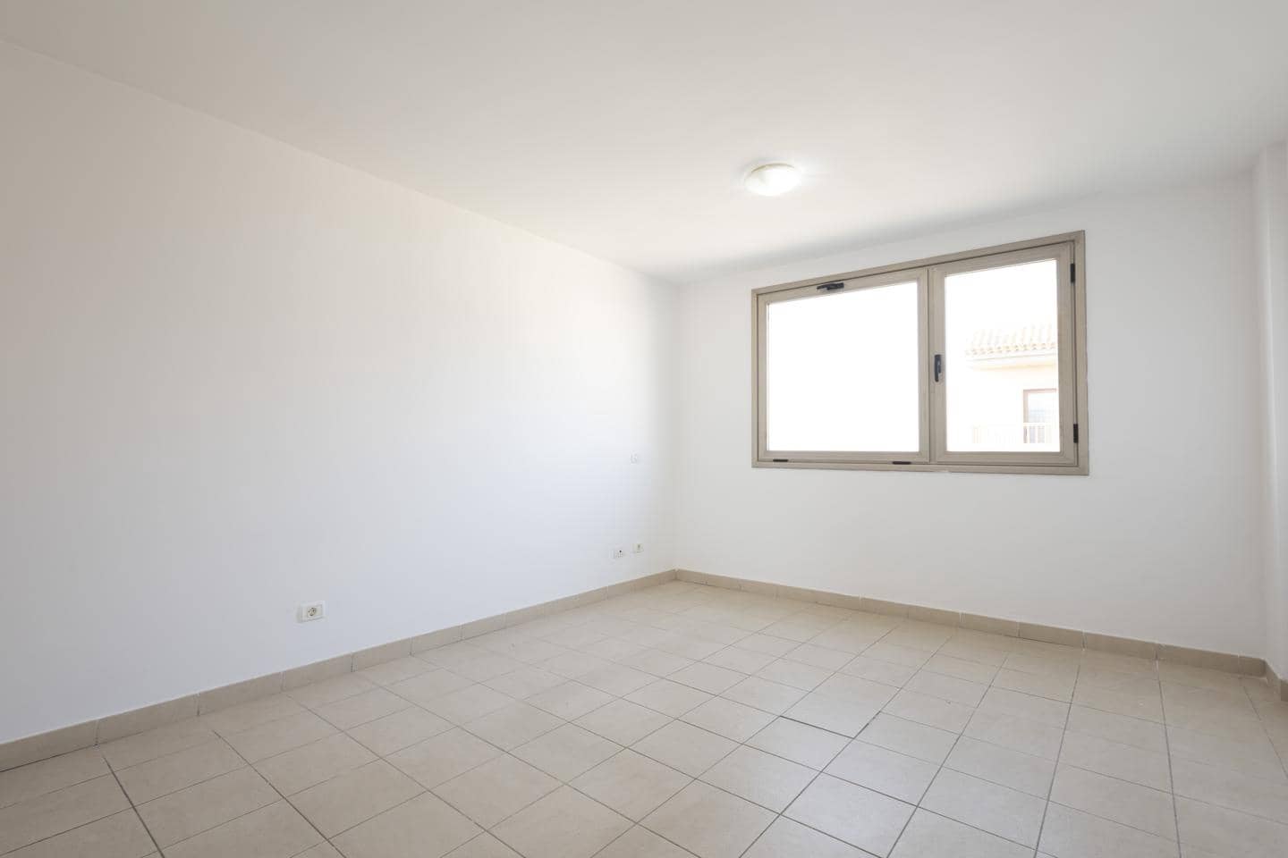 2 slaapkamer Flat te koop in San Isidro de Abona - € 210.000 (Ref: 9396761)